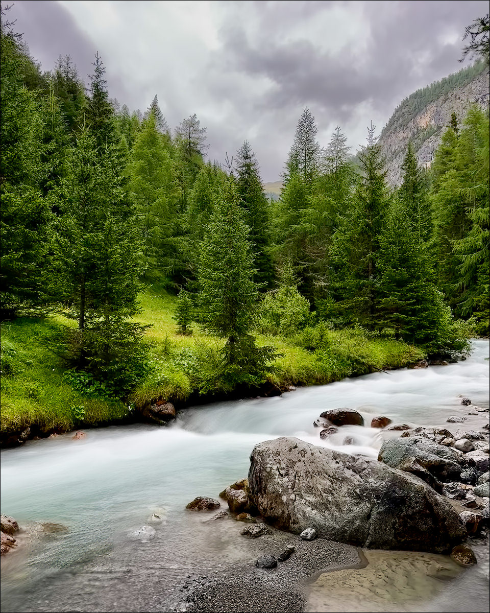 „Langzeitbelichtungen“ aus der Hand sind mit Smartphones kein Problem. Tatsächlich werden dabei viele Einzelbilder zusammengefügt. © Olaf Giermann, iPhone 14 Pro Max. Computational Photography