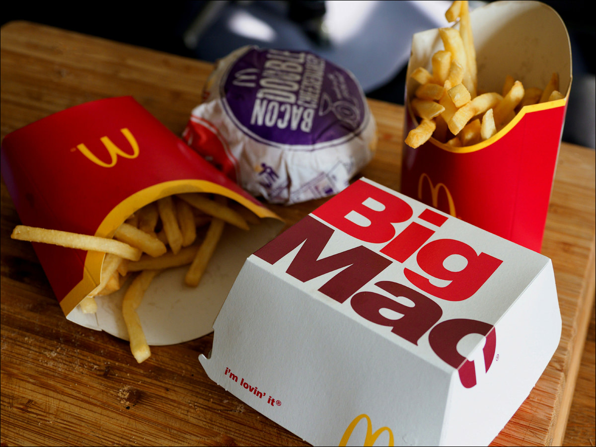 © Brett Jordan – Unsplash. Das erste KI-Gesetz weltweit, McDonald’s und royale Bildmanipulationen