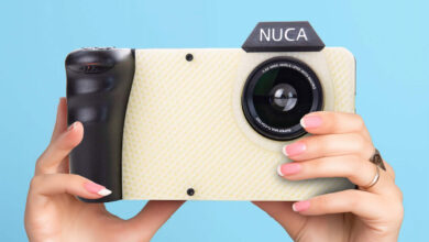 Der NUCA-Prototyp, eine Kamera, die per KI Nacktbilder der Menschen vor dem Objektiv speichert.