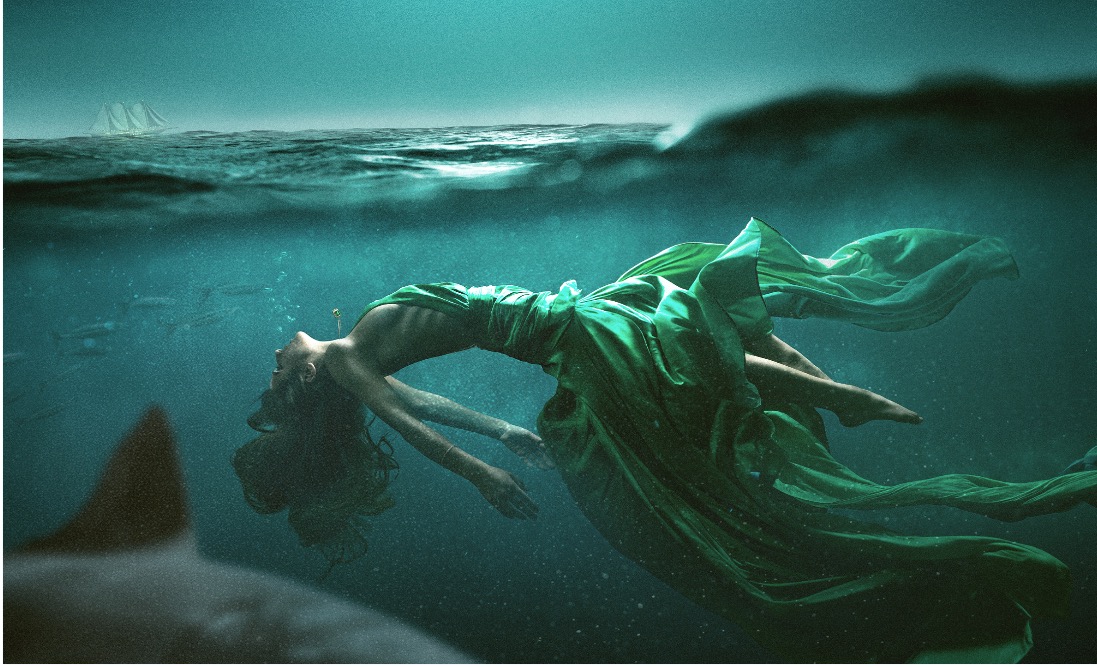 Schwebend im Meer <br/>Für dieses Werk hat sich Lasse von ­anderen Photo­shop-Künstlern inspirieren lassen, die Bilder mit schwebenden Menschen erstellt hatten. Seine Idee war, dies unter Wasser umzusetzen.