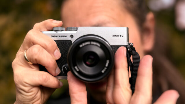 Zu beliebt zum Liefern: Die neue OM PEN lässt Vorbesteller bis ins Frühjahr warten