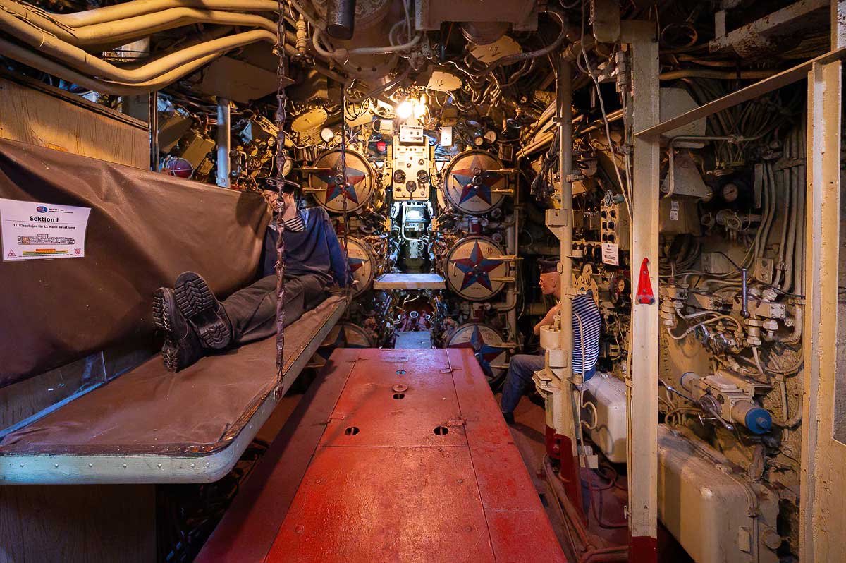 Im russischen U-Boot gab es nicht nur deutlich weniger Betten, sondern diese waren auch zum Ausklappen im Torpedoraum. Besser hatten es da nur der Kapitän und der … natürlich … Politoffizier. Foto: Olaf Giermann
